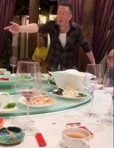 杨坤酒后爆料视频大全集,揭秘娱乐圈不为人知的幕后故事 第2张 杨坤酒后爆料视频大全集,揭秘娱乐圈不为人知的幕后故事 第2张
