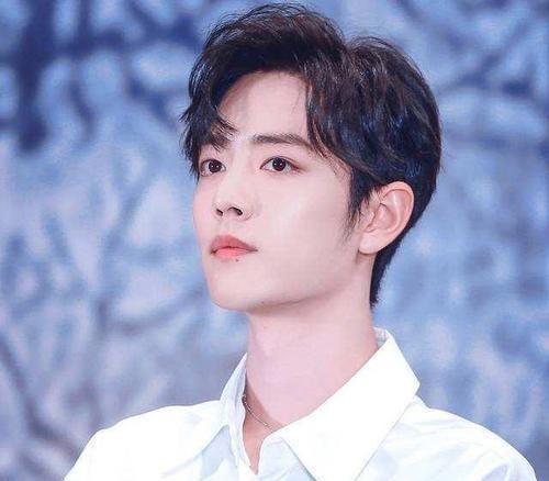 肖战最新爆料七夕图片视频,浪漫瞬间引粉丝尖叫  第2张