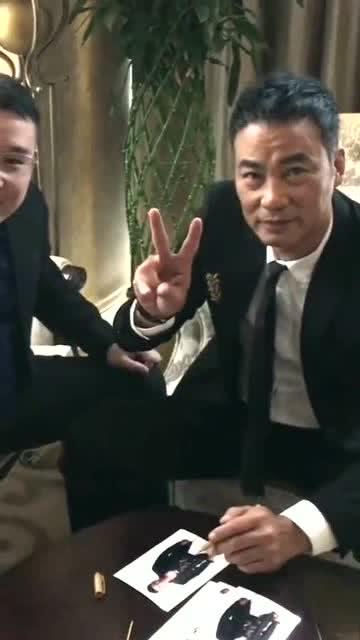 吃瓜娱乐圈华哥是谁啊,揭秘娱乐圈“吃瓜群众”热议的华哥身份之谜 第1张 吃瓜娱乐圈华哥是谁啊,揭秘娱乐圈“吃瓜群众”热议的华哥身份之谜 第1张